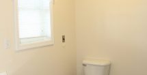 lyceum-cottage-interior-bathroom-toilet